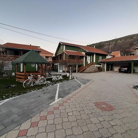 Guest House Vila Banjica Pirot Buitenkant foto