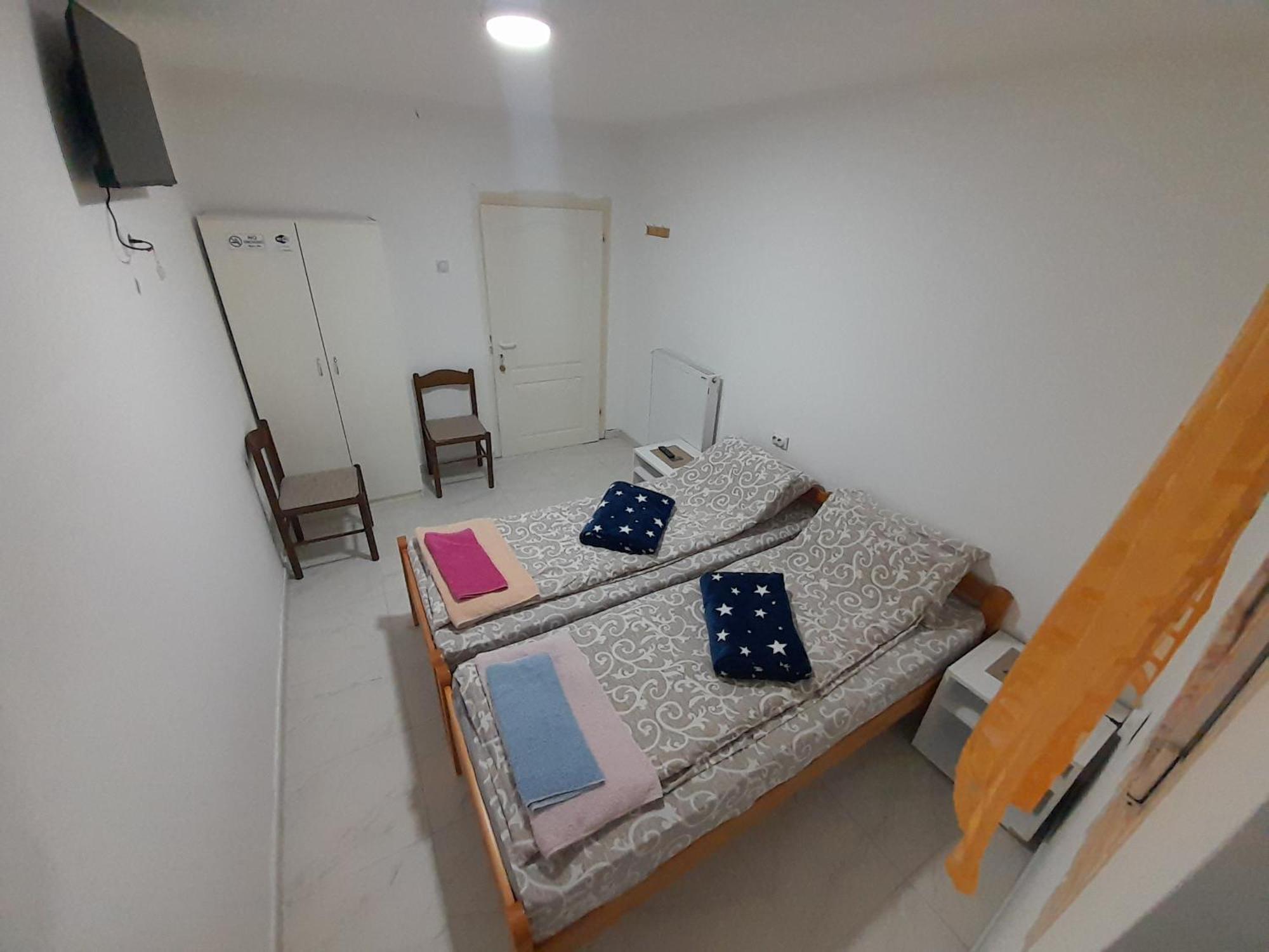 Guest House Vila Banjica Pirot Buitenkant foto